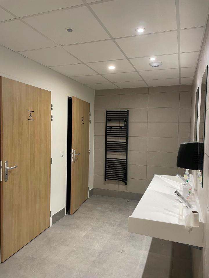Bureau Ferney-Voltaire 407m² Location bureau Ferney-Voltaire Ain OLBUR2200111 5